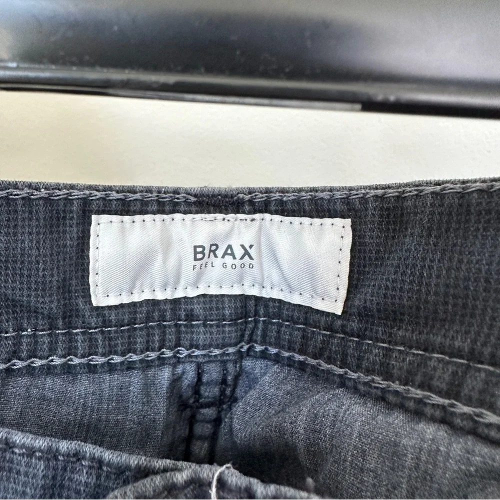 Brax Men’s Cooper Regular Fit Micropattern Five Pocket Navy Pants Size 38
